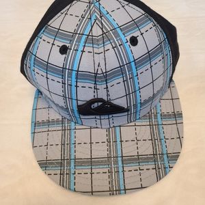 Quicksilver hat/Sz 7.5